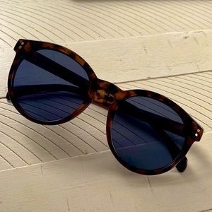 Tortoise shell sunglasses from J.Crew